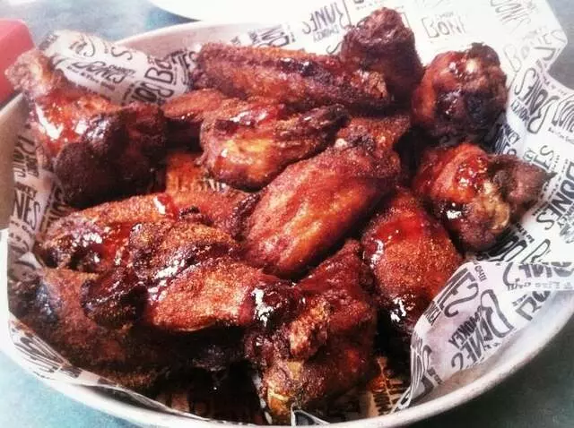 Smokey Bones Bar & Fire Grill