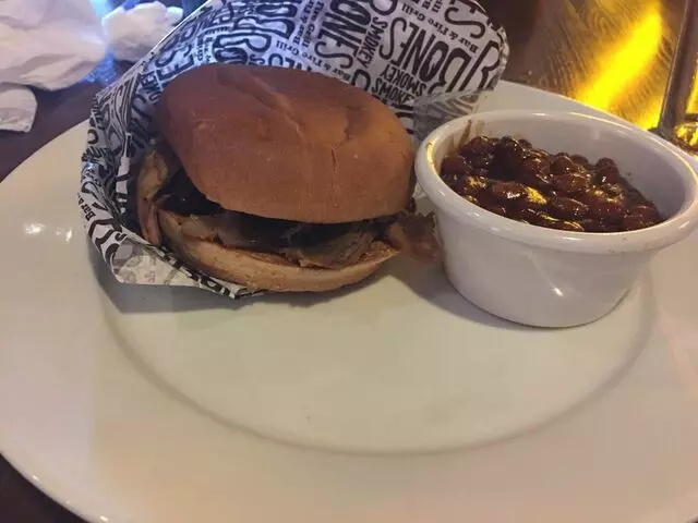 Smokey Bones Bar & Fire Grill