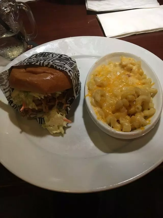 Smokey Bones Bar & Fire Grill