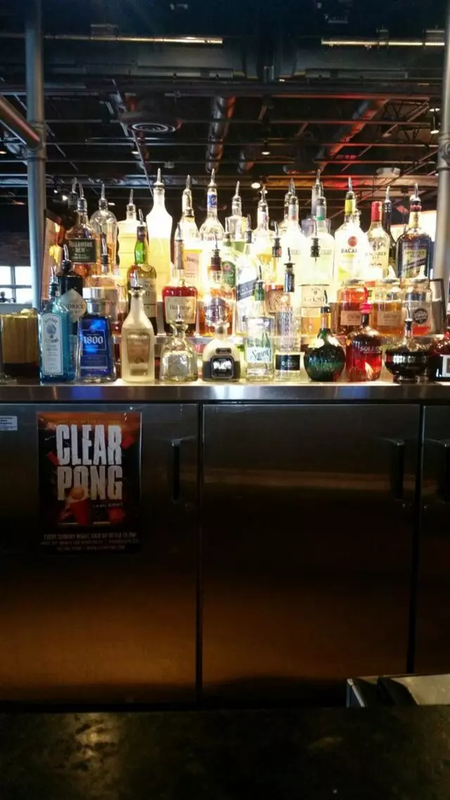 Smokey Bones Bar & Fire Grill