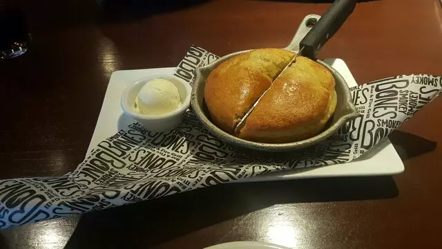 Smokey Bones Bar & Fire Grill