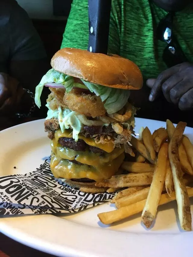 Smokey Bones Bar & Fire Grill