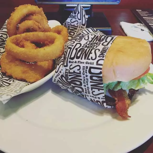 Smokey Bones Bar & Fire Grill