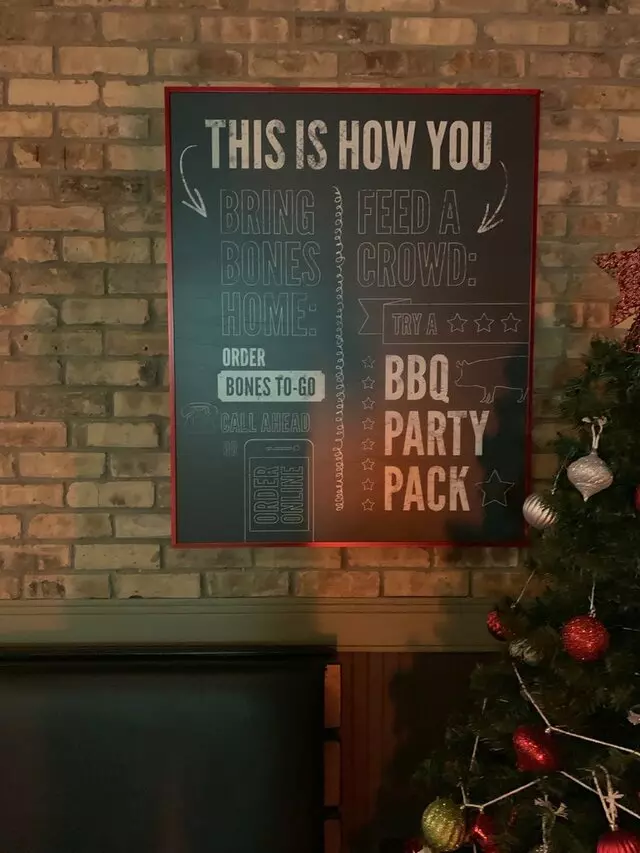 Smokey Bones Bar & Fire Grill