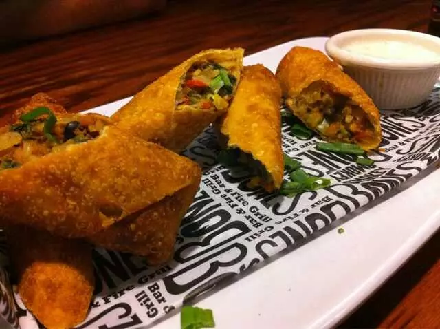 Smokey Bones Bar & Fire Grill