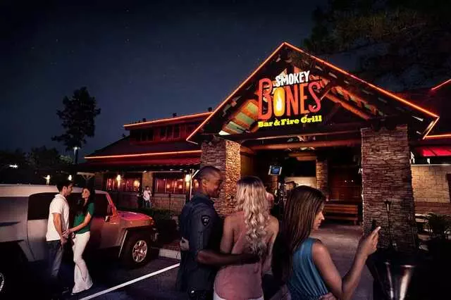 Smokey Bones Bar & Fire Grill
