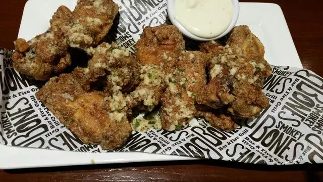 Smokey Bones Bar & Fire Grill