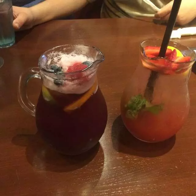 Smokey Bones Bar & Fire Grill