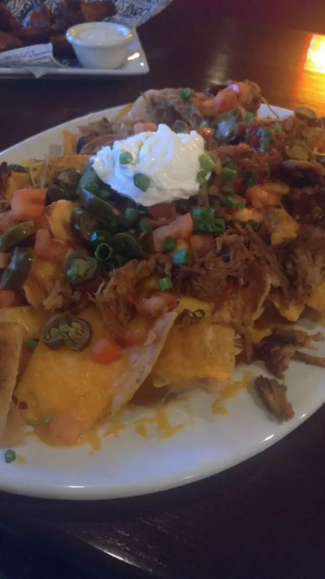 Smokey Bones Bar & Fire Grill