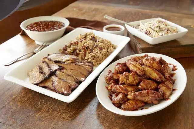 Smokey Bones Bar & Fire Grill