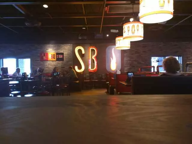Smokey Bones Bar & Fire Grill