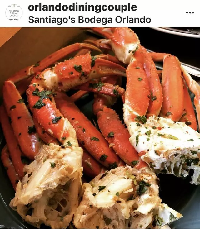 Santiago&apos;s Bodega