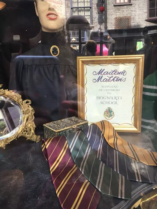 Madam Malkin's Robes For All Occasions