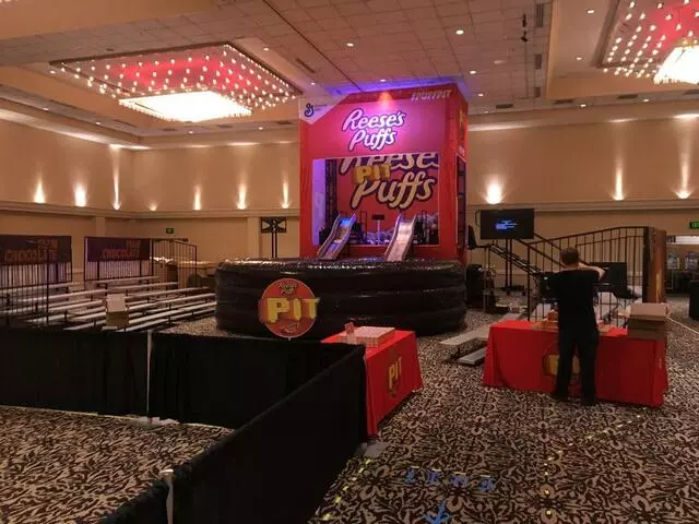 AVR Expos