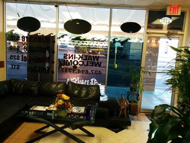 AB Nails Salon