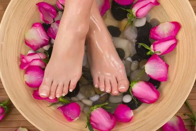 AB Nails Salon