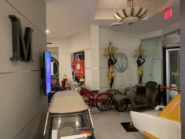 M Bar