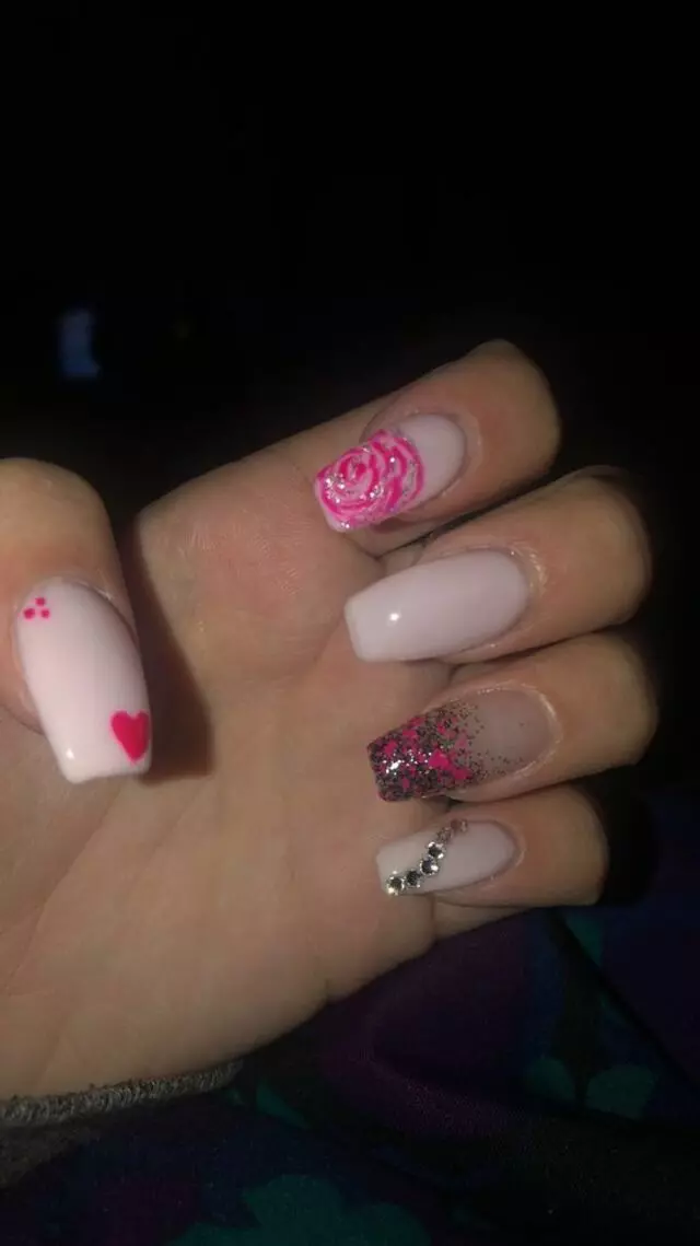1st VN nails & spa