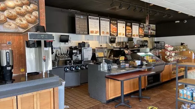 Einstein Bros Bagels